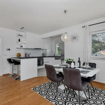 Silver Lägenhet Makarska